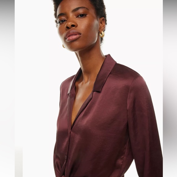 Aritzia | Wilfred Tie-Front Blouse - Picture 2 of 5